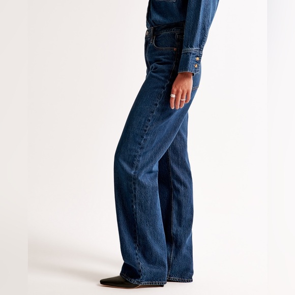 Abercrombie High-Rise Loose Jean in Dark Wash, Long Length - Picture 3 of 8